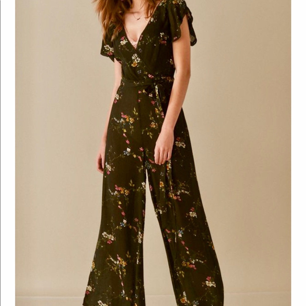 ‼️URBAN OUTFITTERS‼️CHIFFON SHEER FLORAL JUMPSUIT